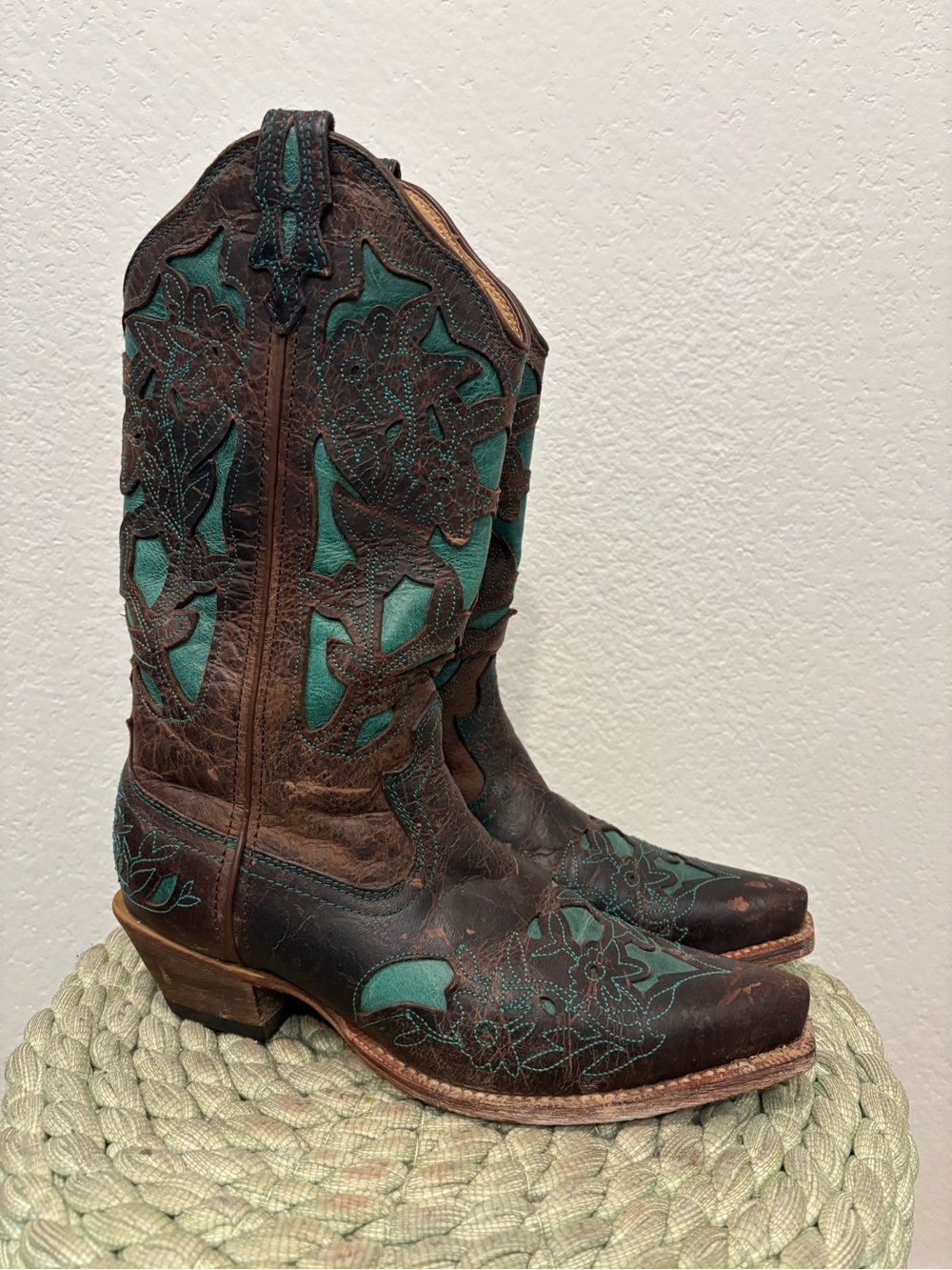 Twisted X Women's Brown and Turquoise Filigree Underlay Cowboy Boots Size 9